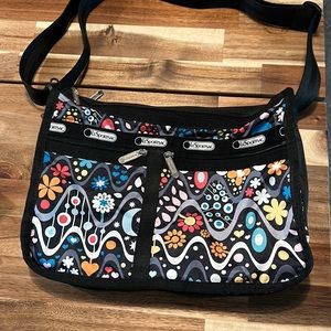 Lesportsac Deluxe Everyday Bag